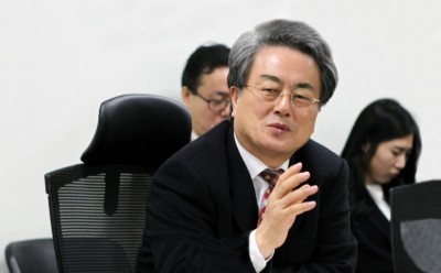 최덕성교수.jpg